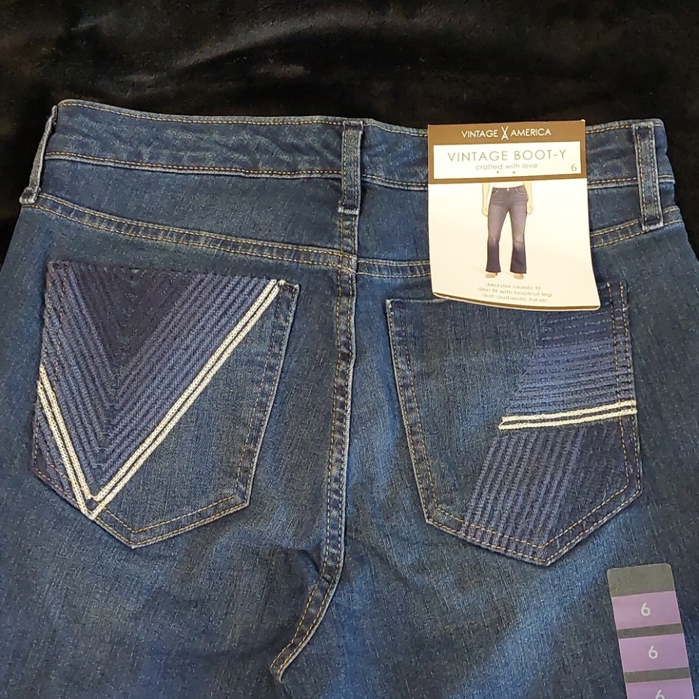 Vintage Boot-Y Jeans - Picture 4 of 4